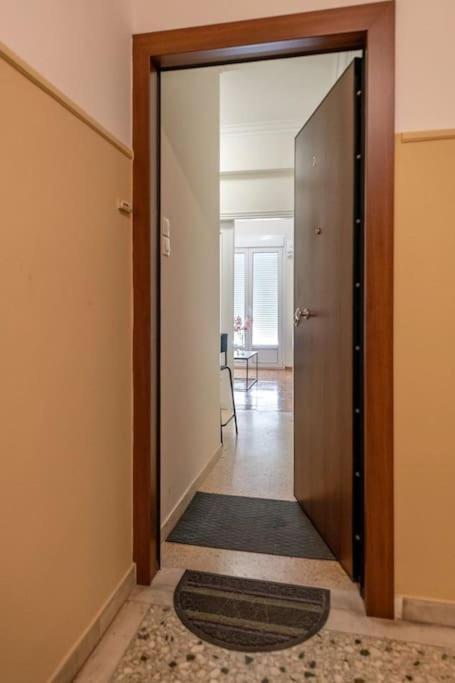 Kerameikos 2 Bedroom Apartment Афіни Екстер'єр фото