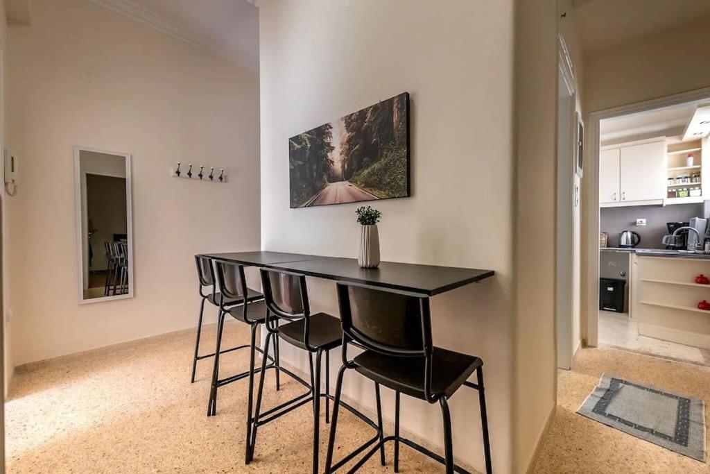 Kerameikos 2 Bedroom Apartment Афіни Екстер'єр фото